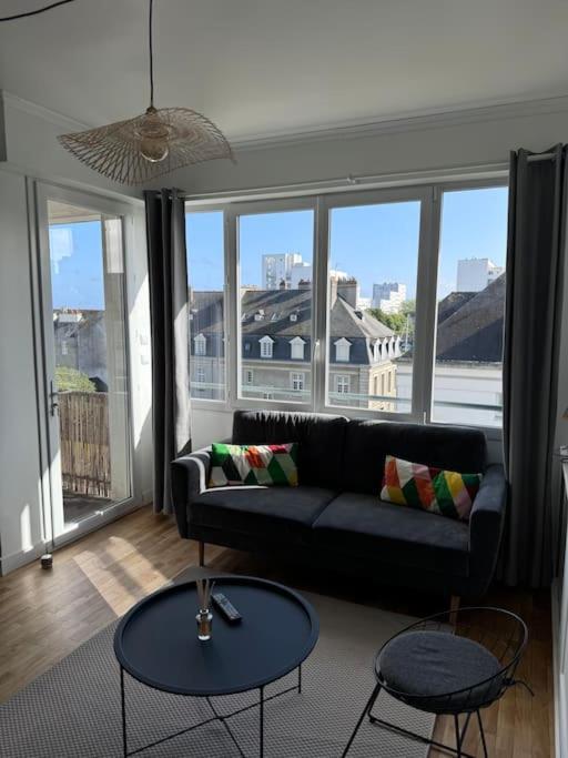 Charmant Appartement T3 Avec Balcon, Centre-Ville Лорьян Экстерьер фото